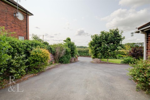 Property thumbnail image for Measham Road, Acresford, Swadlincote