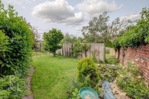 Property thumbnail image for Measham Road, Acresford, Swadlincote