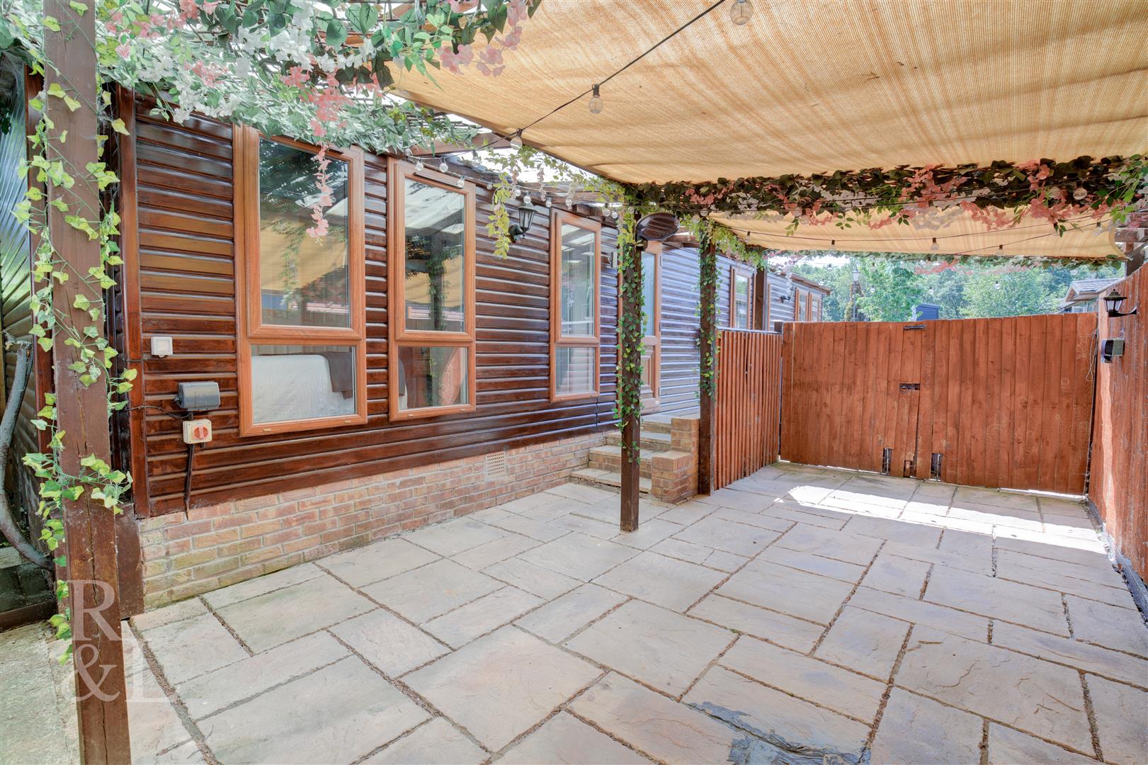 Property image for Luxury Lodges, Park Road, Overseal