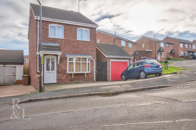 Swallow Road, Woodville