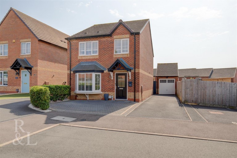 Askew Way, Woodville