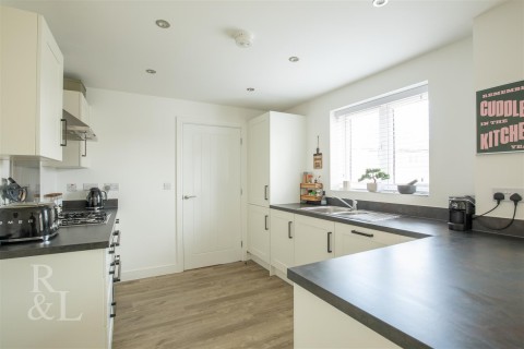 Property thumbnail image for Ivatt Close, Midway