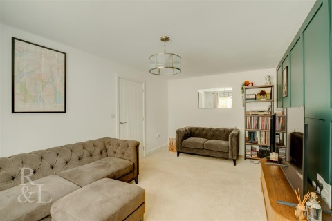 Property thumbnail image for Ivatt Close, Midway
