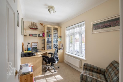 Property thumbnail image for Glebeland Close, Thrussington