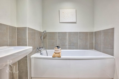 Property thumbnail image for Glade Lane, Ashby-De-La-Zouch