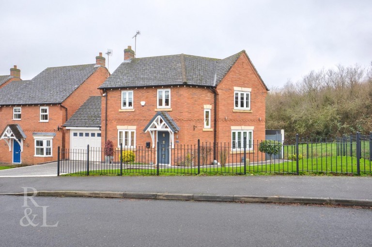 Glamorgan Way, Church Gresley, Swadlincote