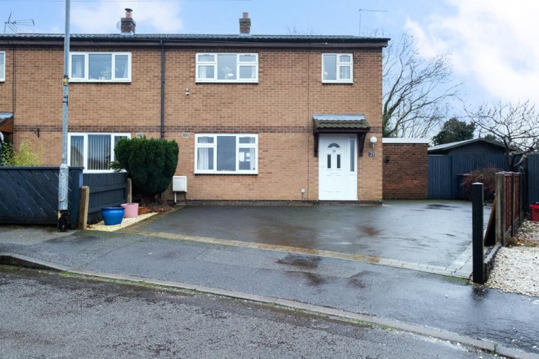 Coronation Avenue, Moira