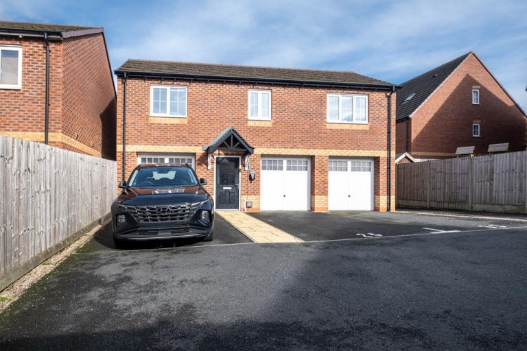 Windmill Close, Woodville