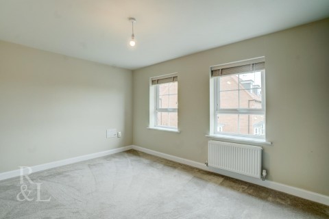 Property thumbnail image for Wellingtonia Crescent, Edwalton, Nottingham