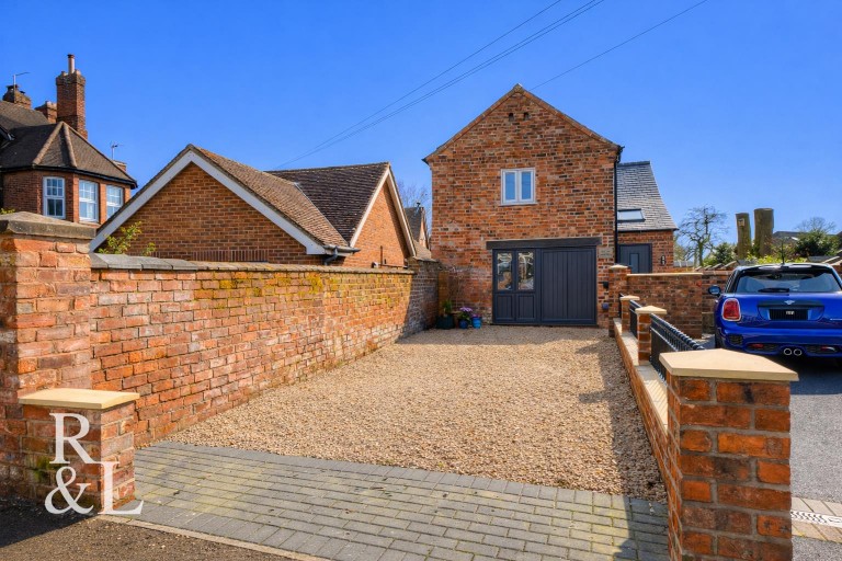 The Old Coach House, Tamworth Road, Ashby-De-La-Zouch