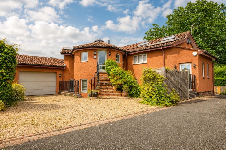 Oak Tree Court, Tollerton, Nottingham