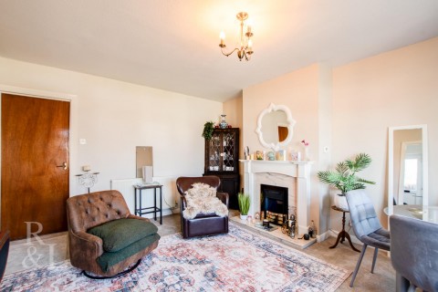 Property thumbnail image for Wolds Drive, Keyworth, Nottingham