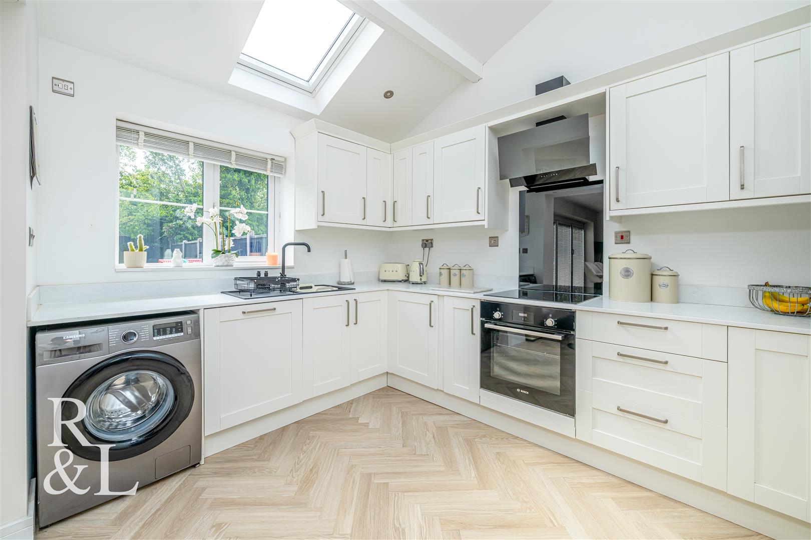 Property image for Amina Gardens, Bradmore