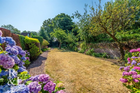 Property thumbnail image for Oaks Crescent, Wolverhampton